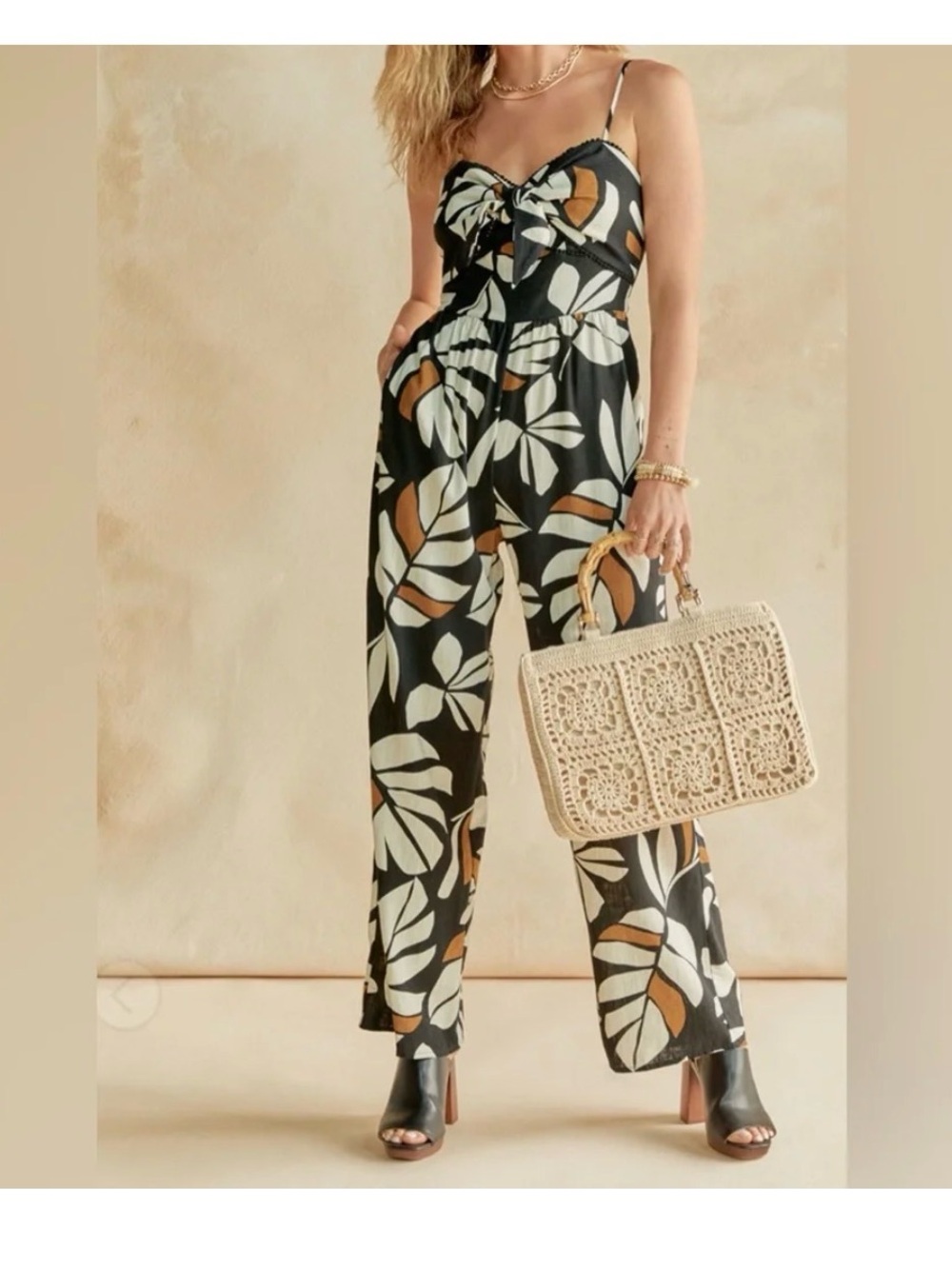 Francesca & Audrey Parks Floral Leaf Print Black Wide-Leg Jumpsuit Medium